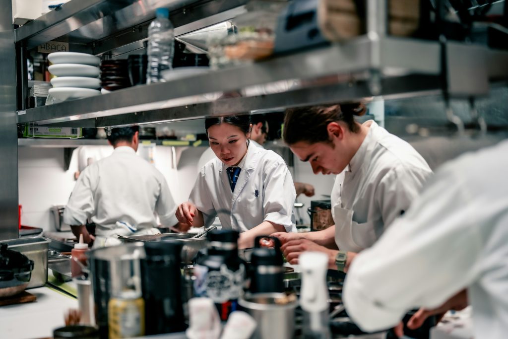 examples of how to communicate in a kitchen